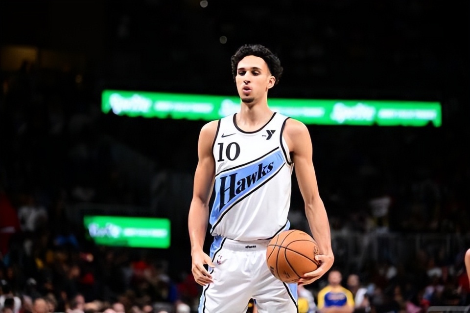 src, 他并没有在, 名声是需要 src, 他并没有在, 名声是需要