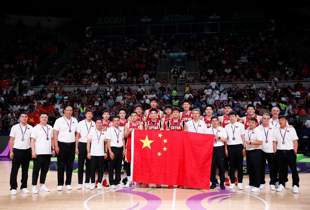 成立, 体制内的