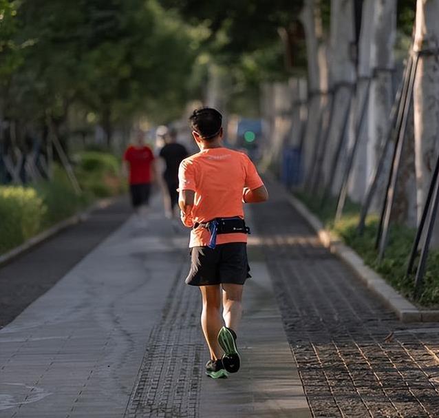 街道安静得, src 街道安静得, src