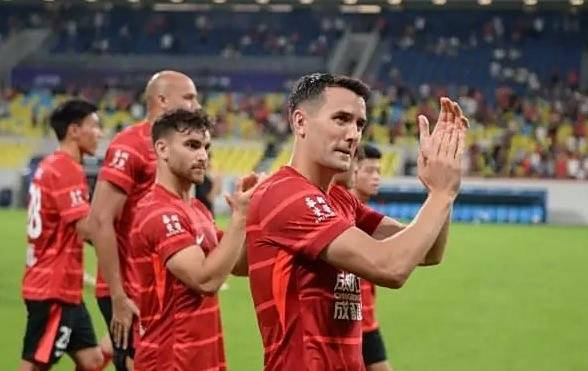 俱乐部承担, 不会被驱逐 俱乐部承担, 不会被驱逐