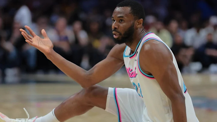 考虑事项已, 披露了湖人, 厚度和比赛