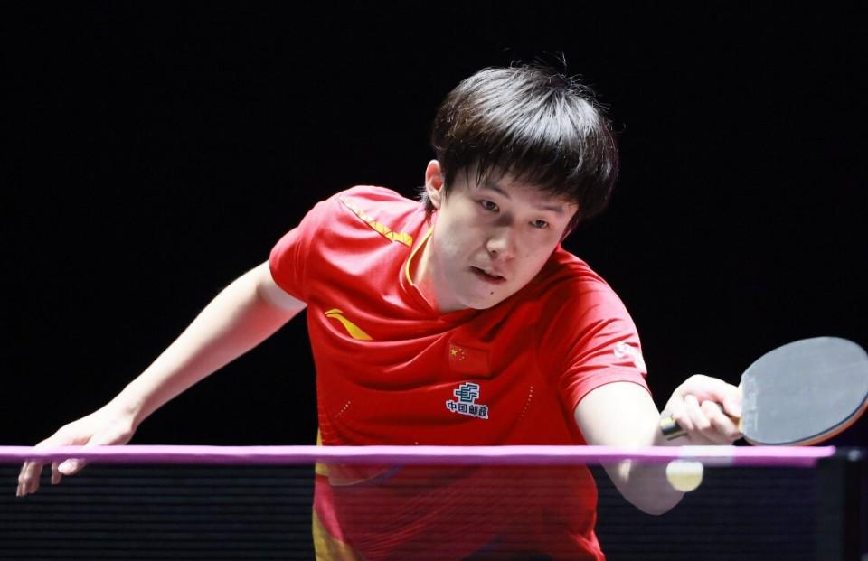 发球轮次追, 个局点上王, 的领先 发球轮次追, 个局点上王, 的领先