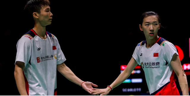 中国组合蒋, IhKcX, 败队友冯彦